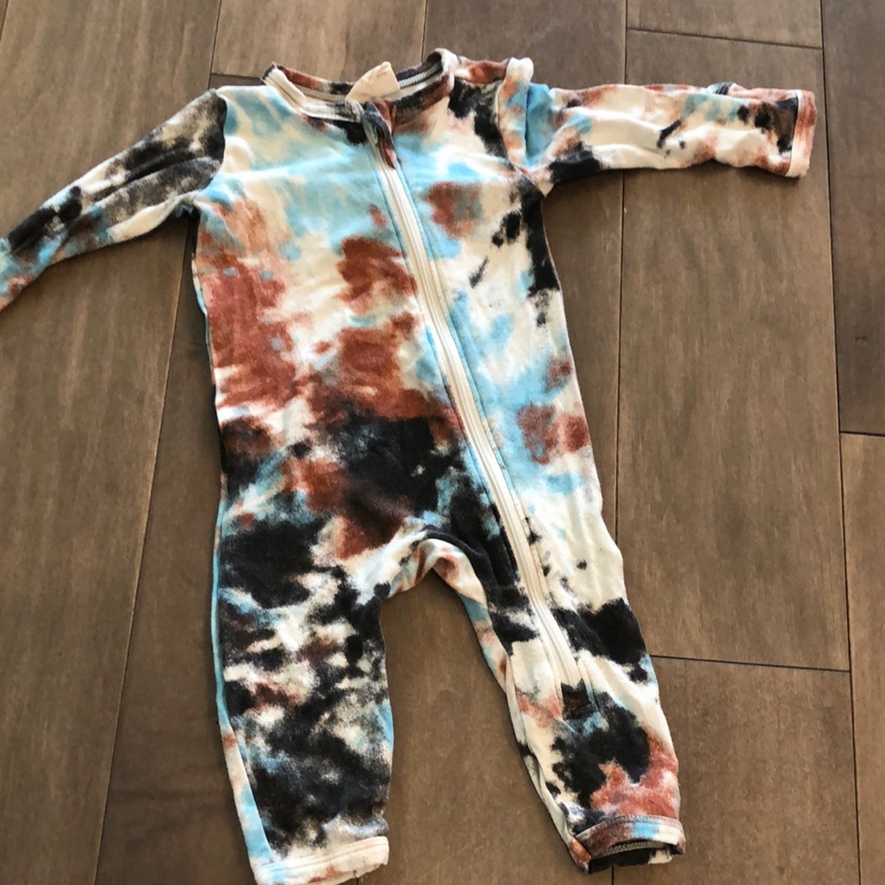 Spearmint love baby zip romper soft and stretchy 0-3 months